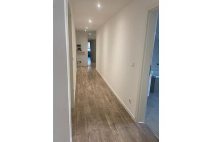 5 Zimmer Wohnung in Bogen zu vermieten