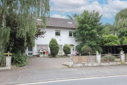 Wohnen & Pferdehof am Ortsrand von Büdingen - 2FH mit großem Entwicklungspotenzial