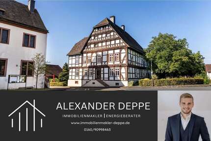 Haus zum Kaufen in Lügde 299.000,00 € 427 m²