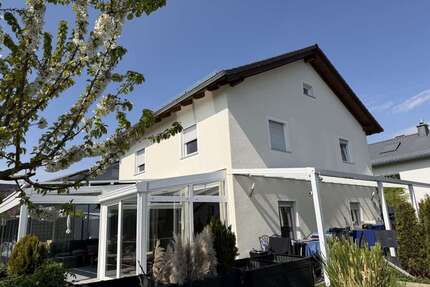 Haus zum Kaufen in Geisenheim Marienthal 698.000,00 € 171 m² - Geisenheim / Marienthal