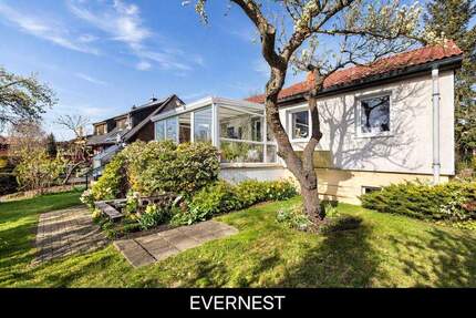 Wohnen mit Erholfaktor - Lichtdurchflutetes Einfamilienhaus mit Wintergarten und Gartenblick - Potsdam Eiche