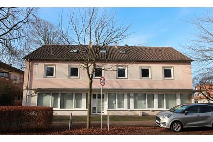 Attraktives Mehrfamilienhaus mit Arztpraxis in Frankfurt - Frankfurt am Main Sindlingen