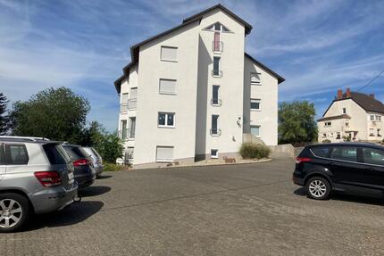 3,5 ZKB • großer Balkon • Wohnen im Grünen, und doch nah an SB - Großrosseln