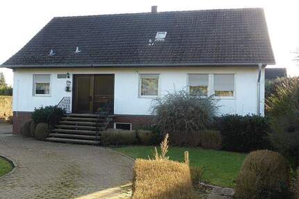 Großzügiges Einfamilienhaus mit Vollkeller. - Minden-Dankersen