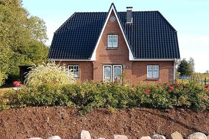 Wohnhaus zur Vermietung - 1.400,00&nbsp;EUR Kaltmiete, ca.&nbsp; 165,00&nbsp;m&sup2; in Stapel (PLZ: 25879)