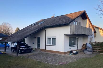 Charmantes Einfamilienhaus, mit Keller- und Dachwohnung - Bayreuth Meyernberg