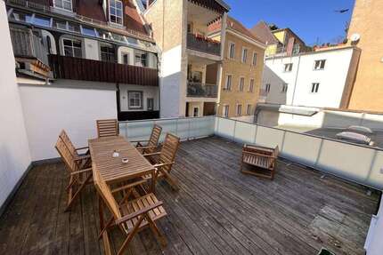 Wohnung zum Mieten in Regensburg 1.599,00 € 122.18 m²