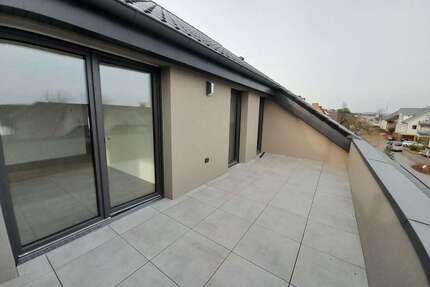 Wohnung zum Kaufen in Schloß Holte-Stukenbrock 325.000,00 € 79.36 m²