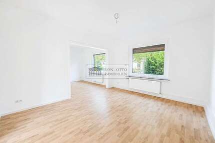Haus zum Kaufen in Ahrensburg 449.000,00 € 128.03 m²