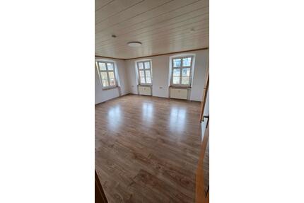 Wohnung zu Vermieten in Höhr-Grenzhausen