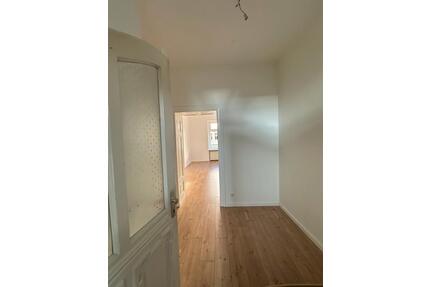 Hell und Kernsanierte - 900,00&nbsp;EUR Kaltmiete, ca.&nbsp; 90,00&nbsp;m&sup2; in Schwelm (PLZ: 58332)