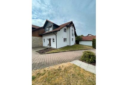 Doppelhaushälfte zur Miete - 1.130,00&nbsp;EUR Kaltmiete, ca.&nbsp; 120,00&nbsp;m&sup2; in Essingen (PLZ: 73457)