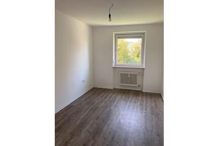 1. OG 3,5 Zimmer mit Balkon ab sofort - Kaufbeuren