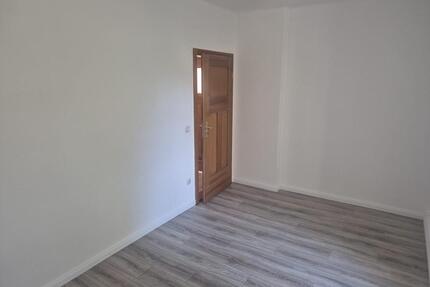 3 Zimmerwohnung in Zeissholz - 365,00&nbsp;EUR Kaltmiete, ca.&nbsp; 66,43&nbsp;m&sup2; in Bernsdorf (PLZ: 02994)