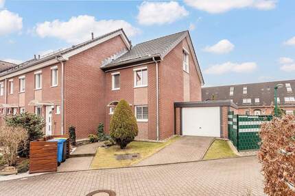 Modernes Reihenendhaus mit schönem Garten im Ahrensfelder Dreieck