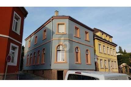 Haus zum Kaufen in LahrSchwarzwald 1.050.000,00 € 298 m² - Lahr/Schwarzwald