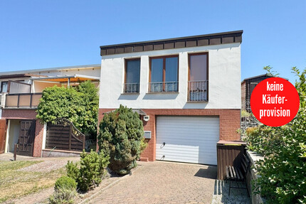 HORN IMMOBILIEN ++ RESERVIERT! Haus mit Einliegerwohnung (vermietet) in Neubrandenburg Bergstraße