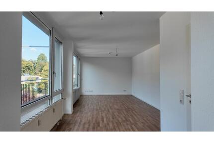 Große 1-Zimmer-Wohnung mit Balkon zur Miete in Köln Dellbrück!