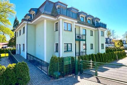 Exklusive Lage - 3 Zimmer Wohnung mit EBK, Fahrstuhl & 2 Balkone - Berlin Treptow-Köpenick