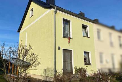 Haus zum Kaufen in Riesa 99.000,00 € 67 m²
