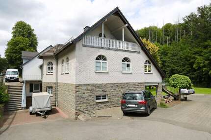 Wohnung zum Mieten in Lindlar 1.600,00 € 229 m²