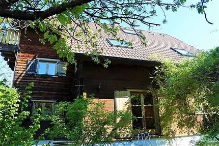 Haus zum Kaufen in Seukendorf 390.000,00 € 226 m²
