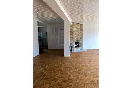 Zentrale 3Z Penthouse Wohnung, EBK, Balkon, Sauna, Fahrstuhl - Osnabrück