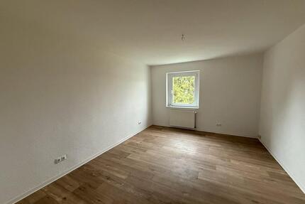 2 - Raumwohnung - 310,00&nbsp;EUR Kaltmiete, ca.&nbsp; 50,00&nbsp;m&sup2; in Teutschenthal (PLZ: 06179)