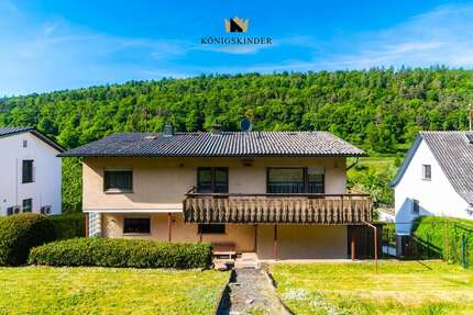 Haus zum Kaufen in Walldürn 229.000,00 € 196 m²