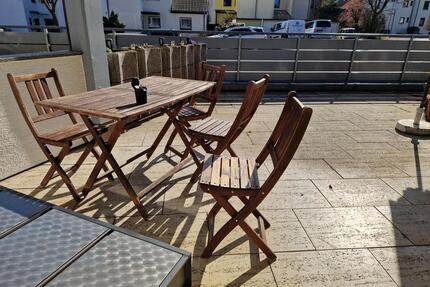 Sonnige 2-Zimmer Wohnung mit Terrasse, Balkon und TG-Stellplatz - Böblingen Dagersheim