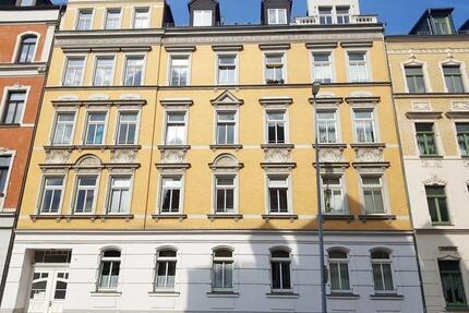 Großzügige 2-Raum-Wohnung in saniertem Gründerzeithaus im Stadtteil Schlosschemnitz