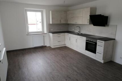 Zentrallgelegene 3 Zimmer Wohnung mit Garten - Peißenberg