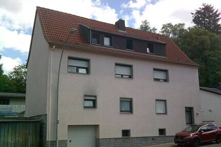 Wohnhaus mit 3 Wohnungen in St.Ingbert zu verkaufen! - Sankt Ingbert St. Ingbert