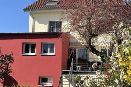 Einfamilienhaus (DHH) in Lorsch mit viel Platz und schönem Garten - provisionsfrei