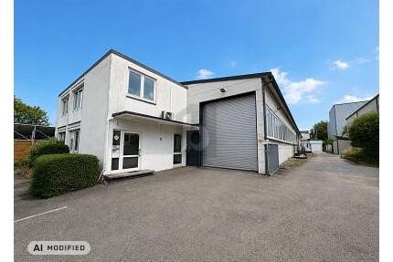 BÜRO UND HALLENFLÄCHE DIREKTE AUTOBAHNNÄHE A81 - Ilsfeld