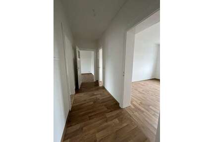 Wohnung zum Mieten in Oschatz 430,00 € 70.36 m²