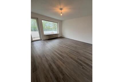 3-Zimmer-Wohnung mit Balkon, bezugsfrei, provisionsfrei - Laatzen