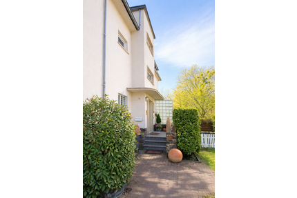Haus zum Kaufen in Bad Honnef 999.000,00 € 180.11 m²