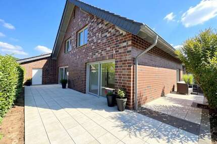 Haus zum Kaufen in Korschenbroich 749.000,00 € 195.27 m²