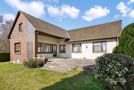 Großes Grundstück, große Möglichkeiten - Einfamilienhaus im Bungalowstil mit Ausbaureserve - Minden Todtenhausen