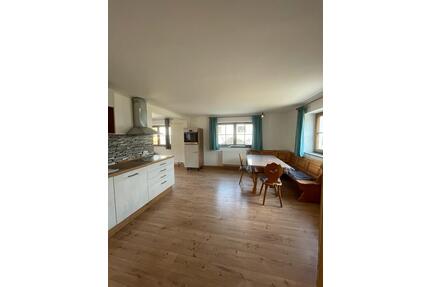 Zur Vermietung einer 3 Zimmer Wohnung in Mettenbach - Essenbach