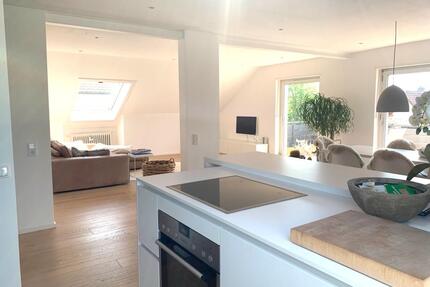 Lichtdurchflutete Wohnung Mietwohnung Hünfeld, 88m2 mit Garagen