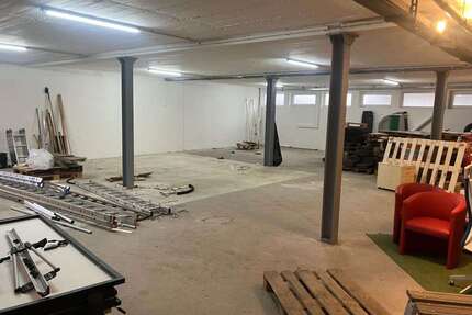 Halle in Ransbach Baumbach 700,00 € 210 m²