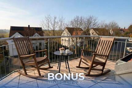 Erstbezug nach Sanierung | 2-Raum-DG mit Südwestbalkon, Fußbodenheizung & Stellplatz - Dresden-Cunnersdorf