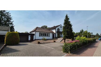 1 Villa + 1 Bungalow in HoyaWeser zentral, saniert