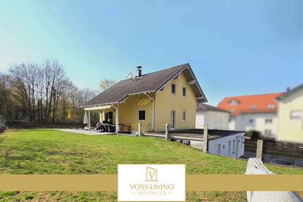Wundervolles Einfamilienhaus in Waldrand- bzw. Sackgassenlage mit ELW, Garage und KFZ Stellplätzen - Schöneck Büdesheim