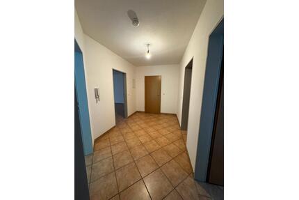 3-Zimmer-Wohnung - 1.075,00&nbsp;EUR Kaltmiete, ca.&nbsp; 90,00&nbsp;m&sup2; in Nandlstadt (PLZ: 85405)