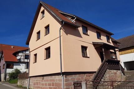 Einfamilienhaus in ruhiger Lage mit viel Potential und Grundstück - Meiningen