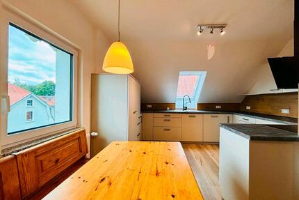 Charmante 4-Zimmer-Dachgeschosswohnung - Lindenberg im Allgäu