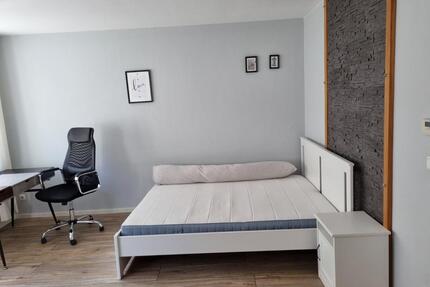 Möbliertes Zimmer in einer 3-WG in Nürnberg Gostenhof